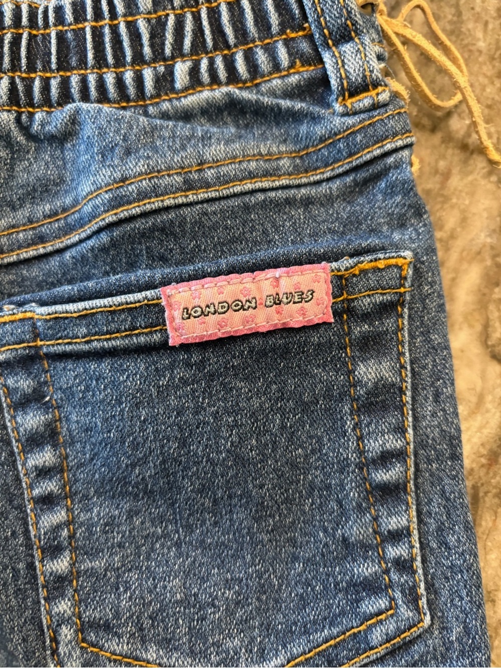 Y2K Kids Denim Pants with Pink & Red Heart Embroidery - Picture 8 of 10